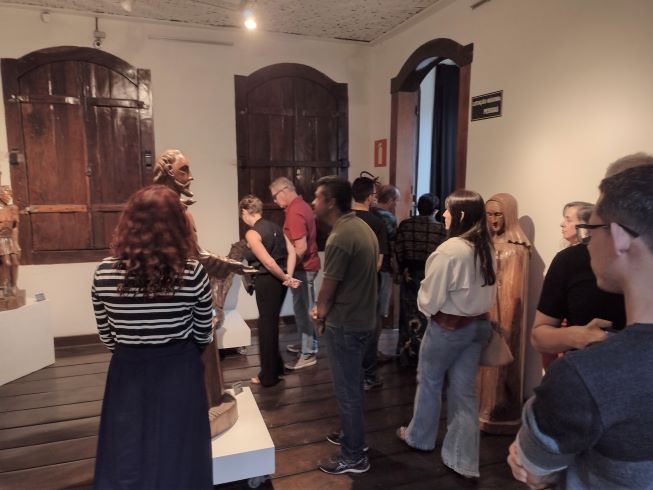 api-modulos/fotos/img/galeria_cat_culturais_538/538/13618/ABERTURA DA 180ª EXPOSIÇÃO - SICA - TRAÇOS DE UMA VIDA, TALENTO DE UM ARTISTA, 29.04.2026(28).jpg